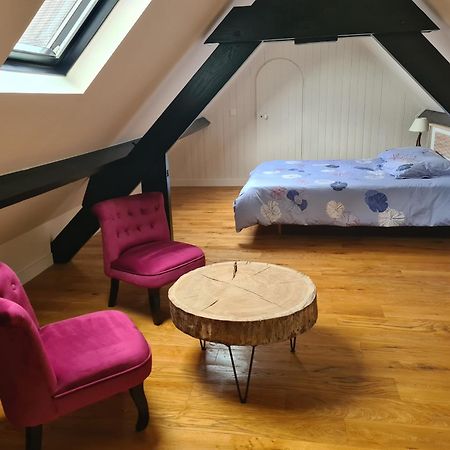 Chambre Au Calme Et Une Chambre Supplementaire A Partir De La 3Eme Personne Le Perray-en-Yvelines Exterior photo